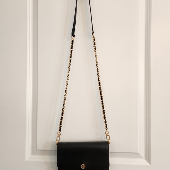 Tory Burch Handbags - Tory Burch Wallet on Chain